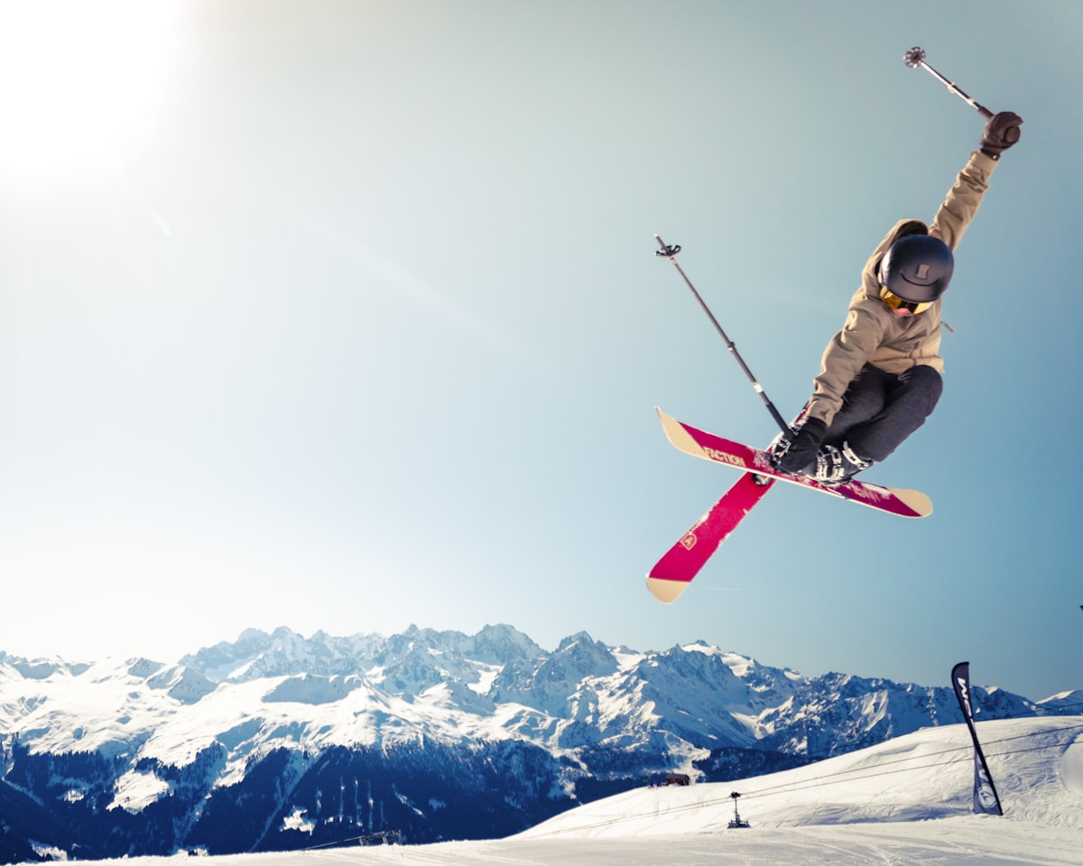 Auli Snow Honeymoon Guide: Cable Cars, Ski Slopes & Nanda Devi Panoramas