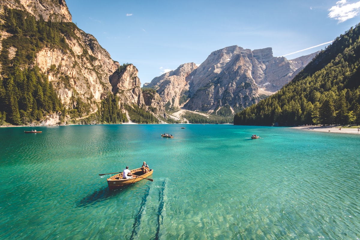 Budget-Friendly Kashmir Honeymoon Guide: How to Experience Kashmir on a Smart Budget